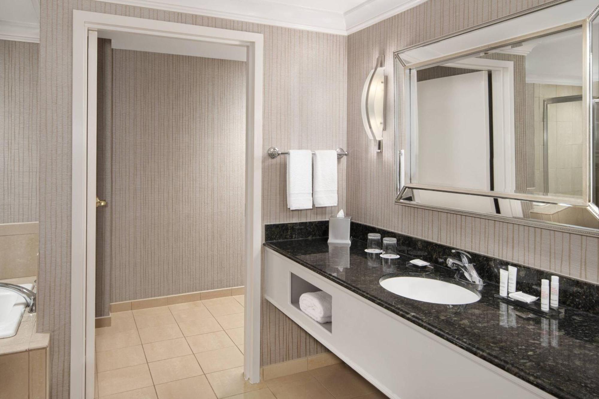 Spartanburg Marriott Екстер'єр фото